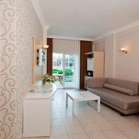 Hotel Club Mermaid Village 4*