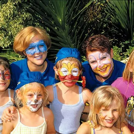 Club Mermaid Village אבסלאר