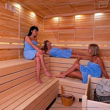 Hotel Club Mermaid Village 4*