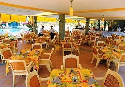 Club Mermaid Village Hotel 4*