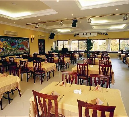 Club Mermaid Village מלון אבסלאר