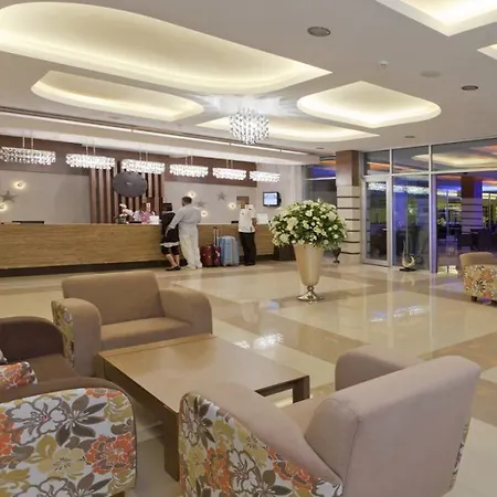 Club Mermaid Village ホテル 4*